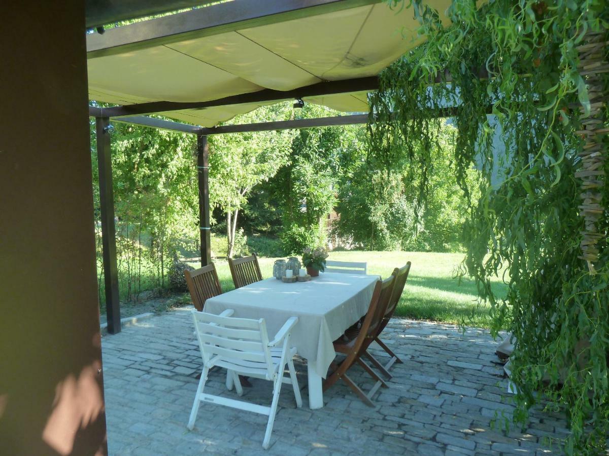 Bed and Breakfast La Paquerette Ла-Саль Экстерьер фото