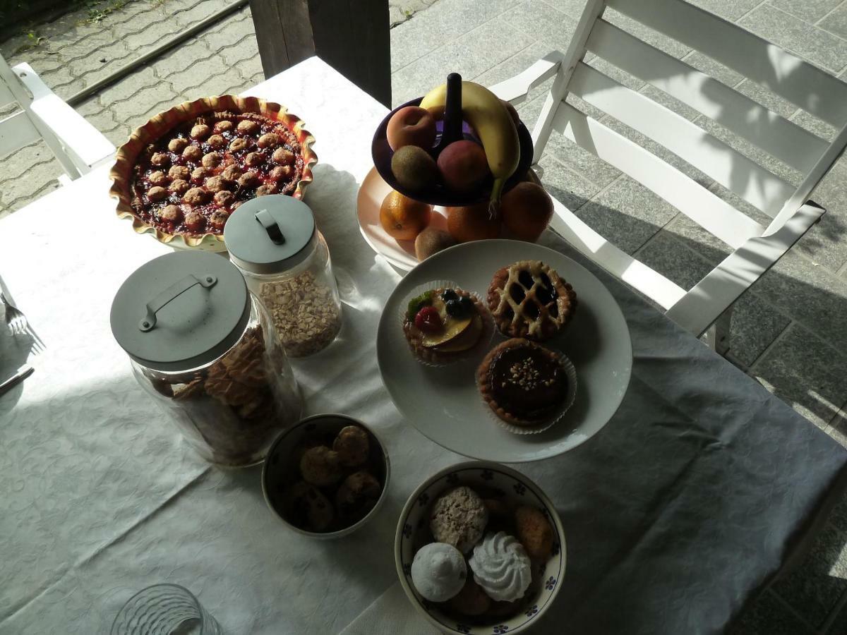 Bed and Breakfast La Paquerette Ла-Саль Экстерьер фото